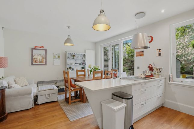 Larkfield Gardens, Trinity photo 4