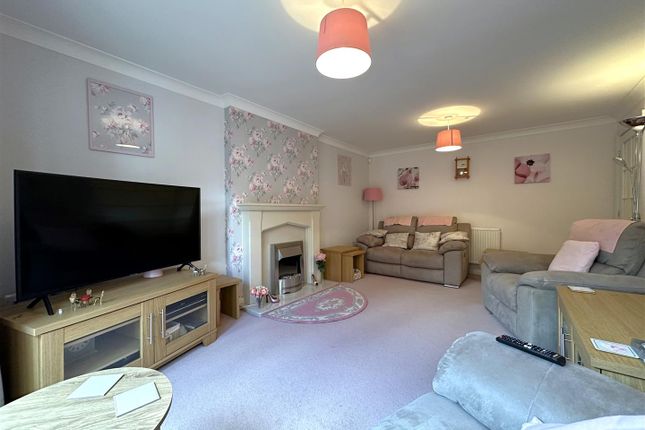 Large Lounge 425
