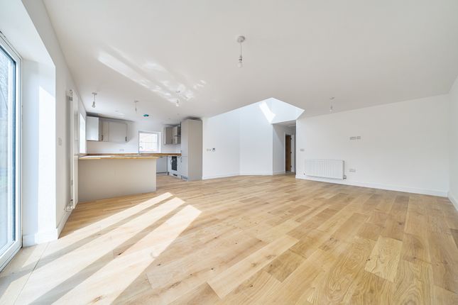 Plot 4 Bentley Village Surgery, Hole Lane, Farnham photo 4
