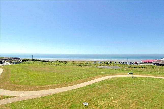 30, The Rest, Porthcawl photo 3