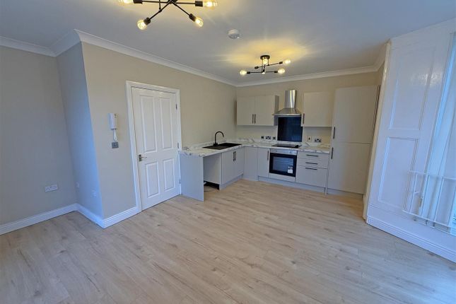Church House, Flat B 31, Northumberland Square, North Shields photo 4