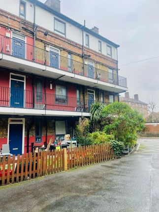 Duplex to rent in Weston Street, London