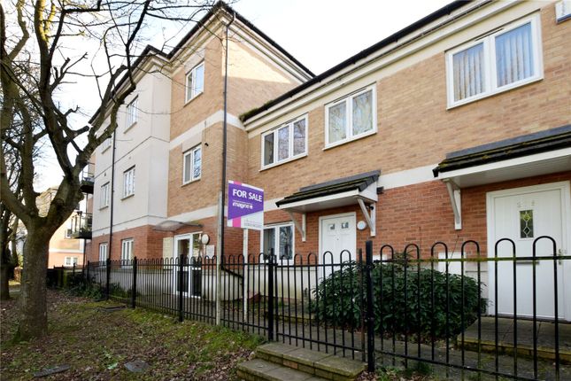 Thumbnail Flat to rent in Cezanne Road, Watford