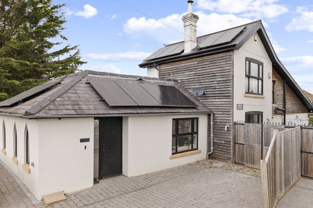 Chapel Cottage, 182 Leylands Road, Burgess Hill photo 3