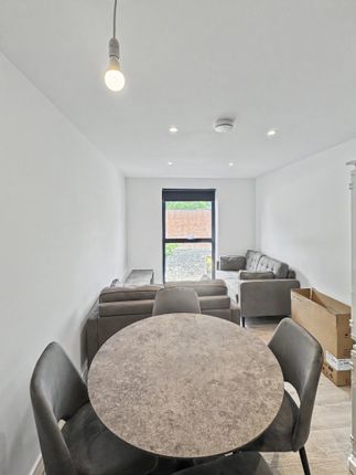 Flat 5, 5, Queens Road, Chorley photo 2