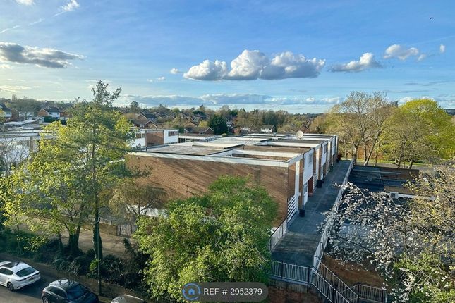 Flat, Fair Acres, Bromley photo 5