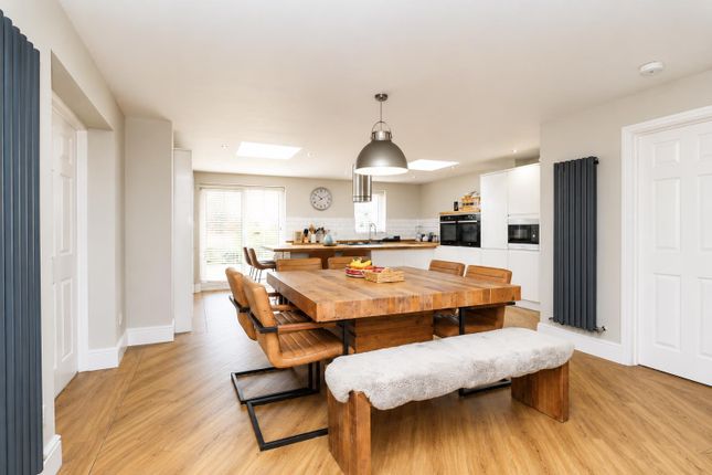 8, Lapwing Lane, Norton photo 3