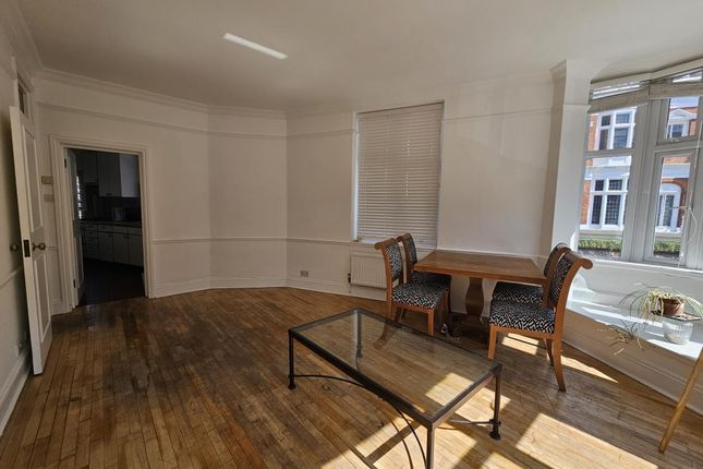 Thumbnail Flat to rent in High Street, St. Johns Wood