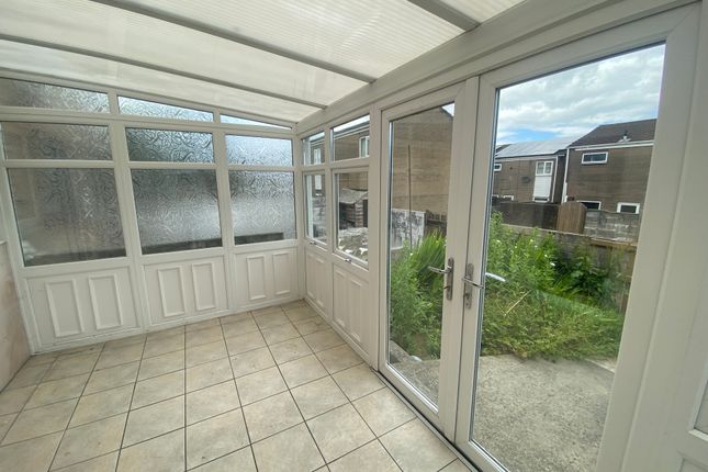 18, Queens Avenue, Bridgend photo 4