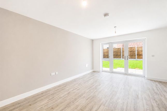4, Gault Crescent, Cambridge photo 4