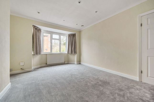 10a, Denham Road, Whetstone photo 4