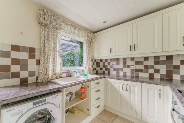 7, Orchard Way, Goole photo 4