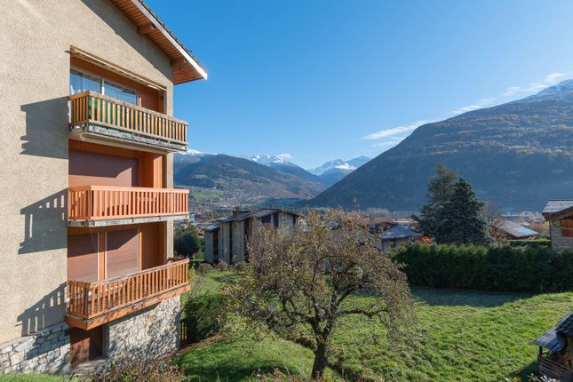 Thumbnail Apartment for sale in 73700 Bourg St Maurice, Savoie, Rhône-Alpes, France