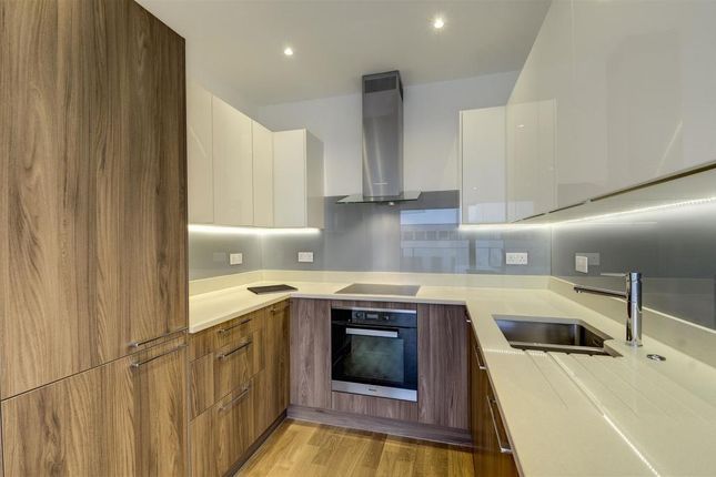 Flat 14 Lexington Place, 765, Finchley Road, London photo 4