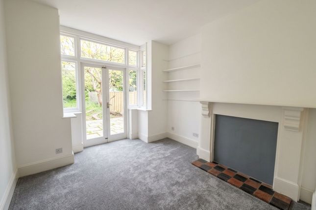 123 Colwyn Road, Northampton photo 3