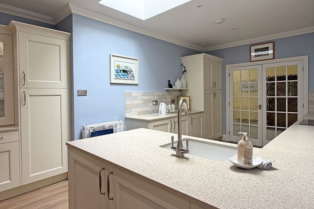 11, Deans Mead, Sidmouth photo 4