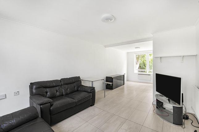 201, Brettenham Road, London photo 3