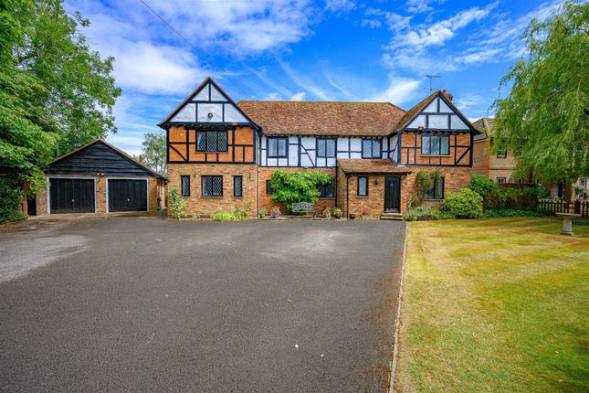 51, Louise Walk, Green Lane, Hemel Hempstead photo 2