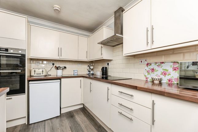 58, Pinewood Drive, Selby photo 3