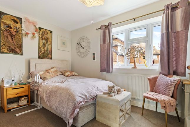 Flat for sale in Selsey Avenue, Aldwick, West Sussex