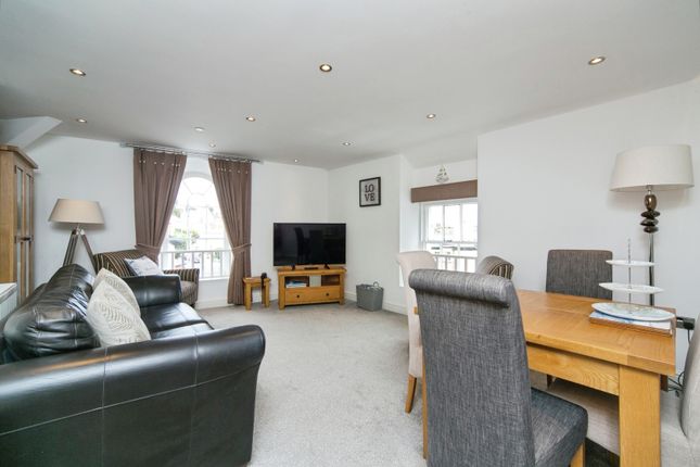Apartment 5, Orme Court, 2, Abbey Road, Conwy photo 3