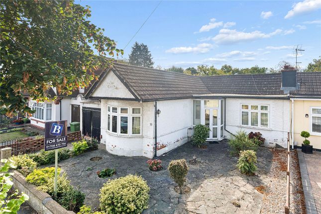 33, Woodhall Crescent, Hornchurch photo 2