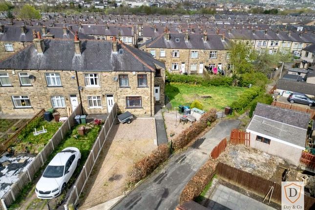 Terraced house for sale in Arncliffe Avenue, Keighley