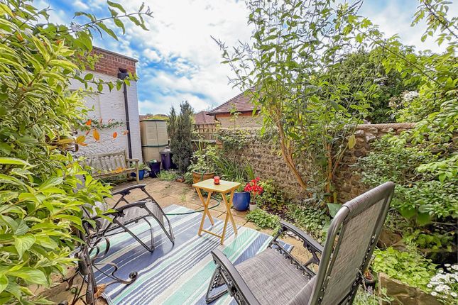 22 Midholme,, Sea Lane Close, Littlehampton photo 2