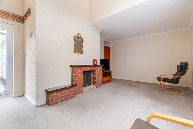 4 Avocet Close, Lowestoft photo 4