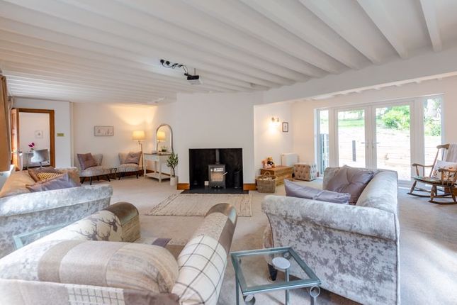 Dene Cottage, Hole Hill, Westcott photo 2