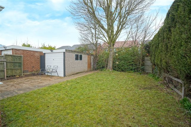 4, Holiwell Close, Rotherham photo 4