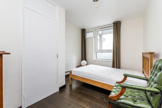 Flat 55, Sherston Court, Elephant and Castle photo 5