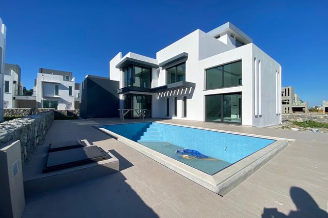 Villa for sale in Karşıyaka, Kyrenia, Cyprus