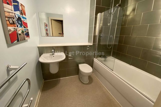 104 City Point 2, Chapel Street, Manchester photo 5