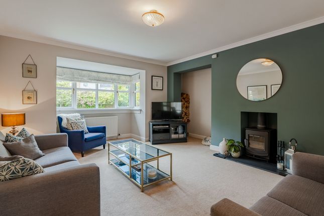 5 Willow Tree Place, Balerno, Edinburgh photo 3