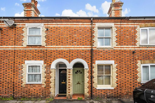 Thumbnail Terraced house for sale in Cholmeley Terrace, Reading, Berkshire