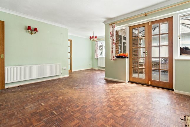 10, Florida Close, Worthing photo 4