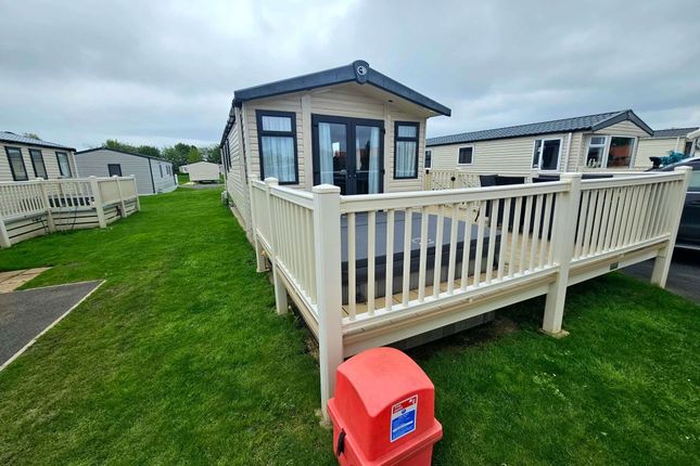 Mobile/park home for sale in Tattershall Lakes Country Parks, Lincolnshire