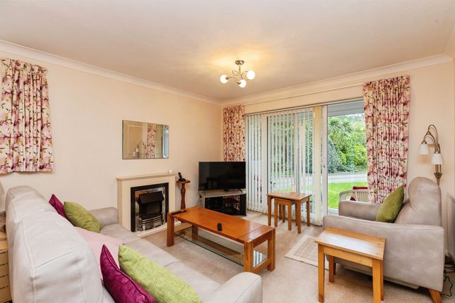 Flat 1, Ravenswood, 23, Wimborne Road, BOURNEMOUTH photo 2