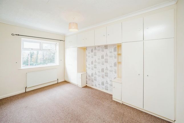 Terraced house for sale in Woodlands Avenue, Halifax