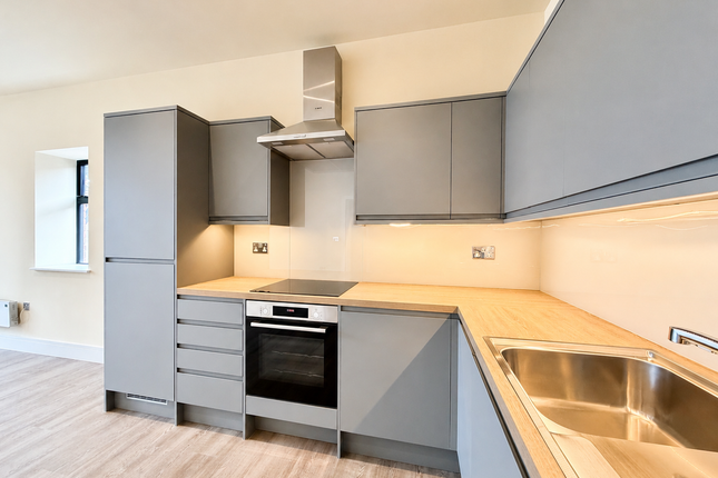 2-4, Carlyle Road, Ealing photo 4