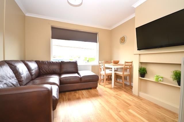 Room to rent in Rankin Drive, Edinburgh