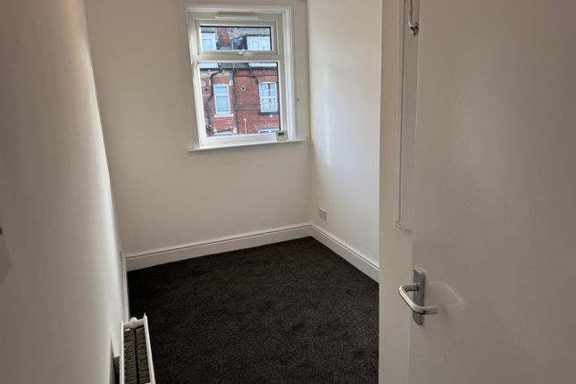 35, Arthington Grove, Leeds photo 3