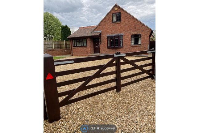 Detached house to rent in Coventry Road, Rugby