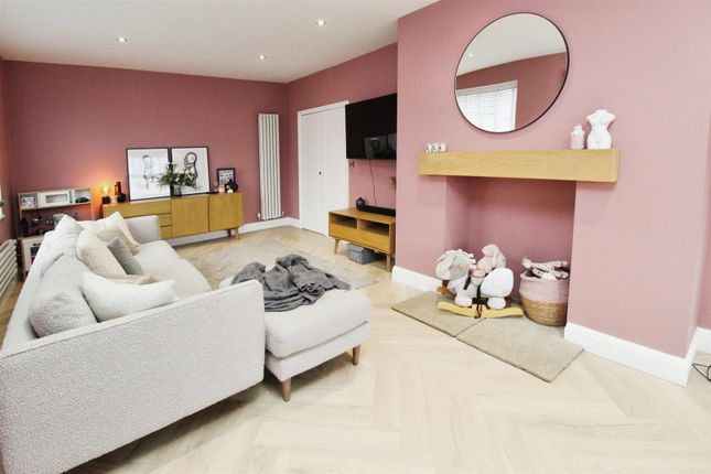 110, Reevy Road, Bradford photo 3
