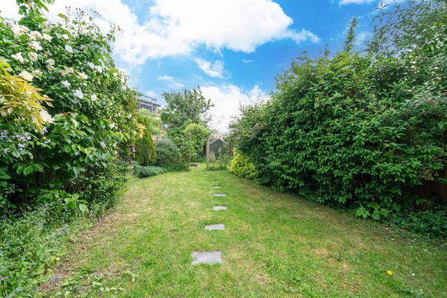6, Cherry Croft, Rickmansworth photo 4