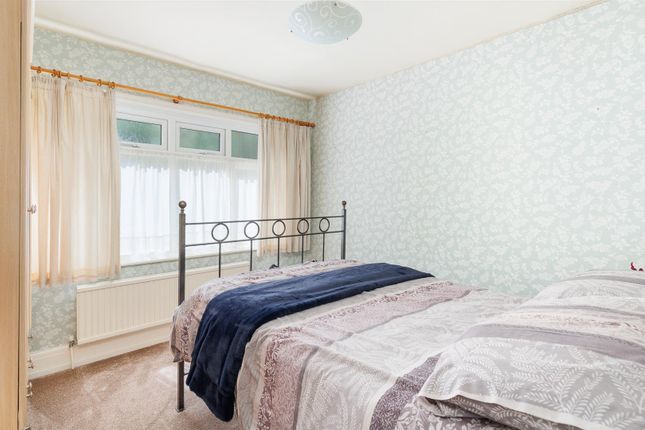 6, Castle Lane, Newport photo 4
