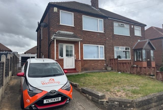 3-bed semi-detached on 750, York Road Leeds, £1,040/mo