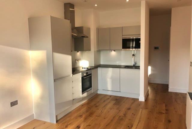 Studio flat on 15 Hill View Apartments, 15, Hill View Apartments, Henley-on-Thames, £1,150/mo