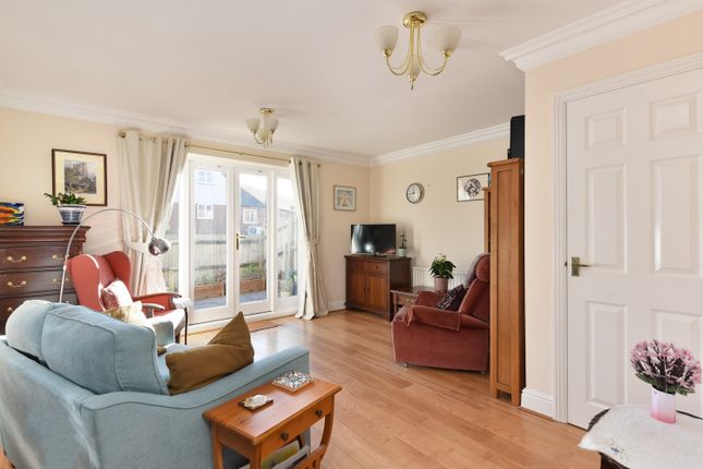 58 Station Road West, Canterbury, Kent photo 3
